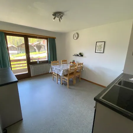 アパート Carmena ザース・グルント