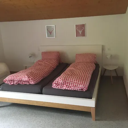 Carmena アパート *