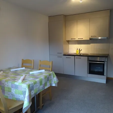 Carmena アパート