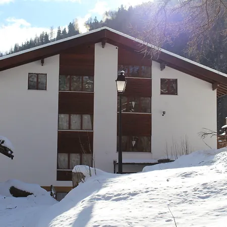 Carmena Саас-Грунд