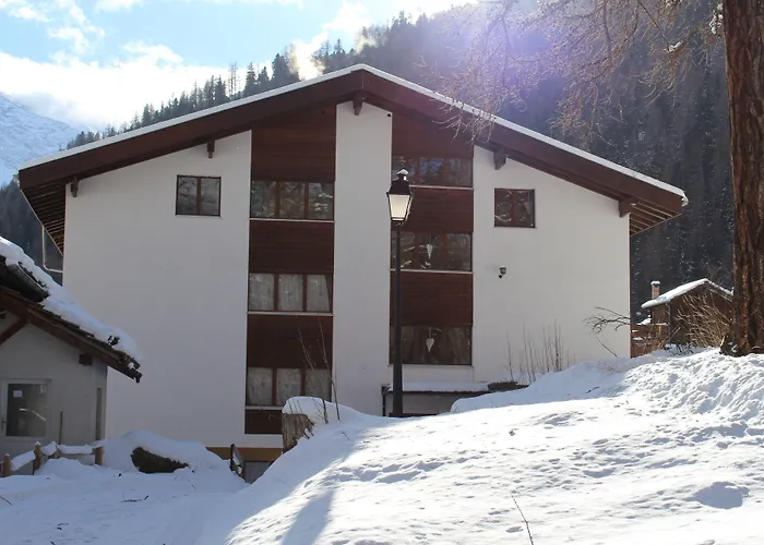 Carmena Саас-Грунд